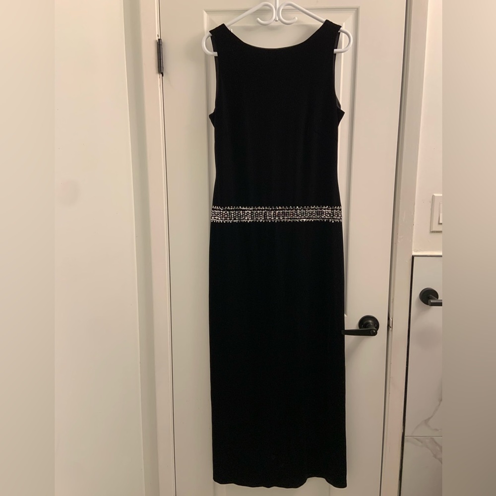 Robbie bee maxi velvet dress with nice shimmer design